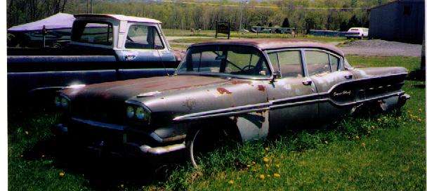 1958 Pontiac Super Chief 4-Door Sedan